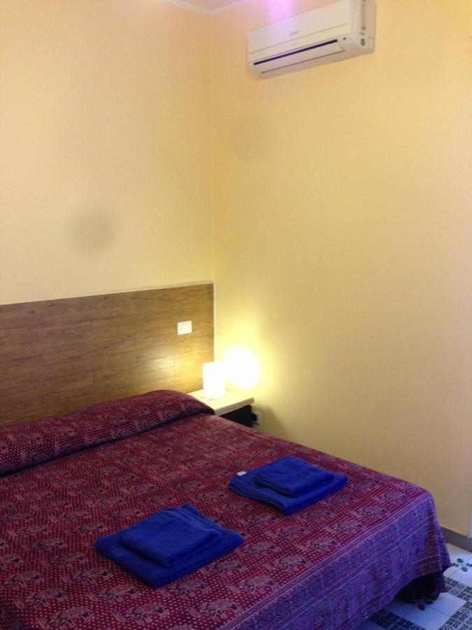 Ottimista Hotel Roma Cameră foto